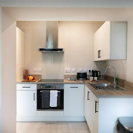 Apt 26, Stylish 1-br With Soothing Green Tones * Leeds (West Yorkshire)