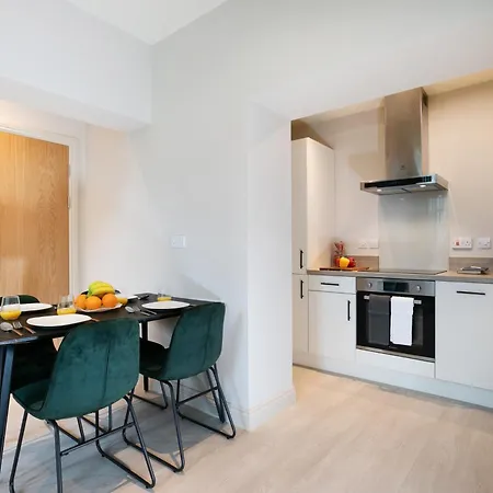 Apt 26, Stylish 1-br With Soothing Green Tones Apartment