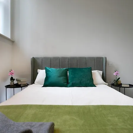 Apt 26, Stylish 1-br With Soothing Green Tones Apartment Leeds (West Yorkshire)