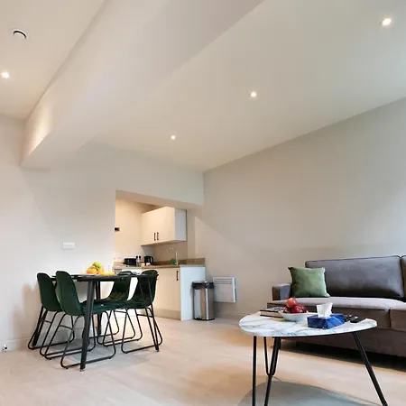Apartment Apt 26, Stylish 1-br With Soothing Green Tones Leeds (West Yorkshire)